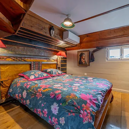 船屋 Superbe Peniche En Centre