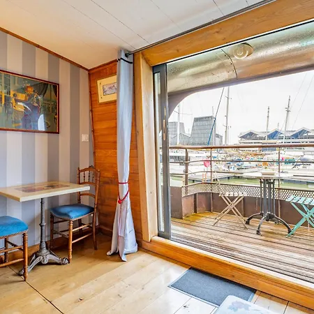 La Petite Annick Hotel en barco