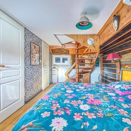 La Petite Annick Hotel en barco 2*